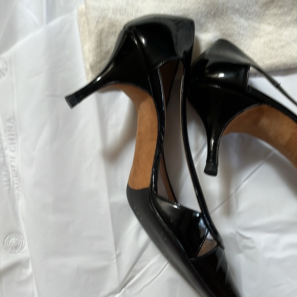 EUC MANOLO BLAHNIK PUMPS - Picture 5 of 12
